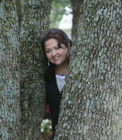 Robyn Hughes Photo 31