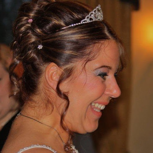 Julie Goodwin Photo 23