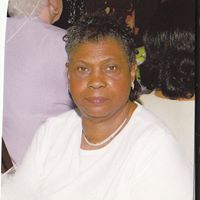 Frances Lloyd Photo 19
