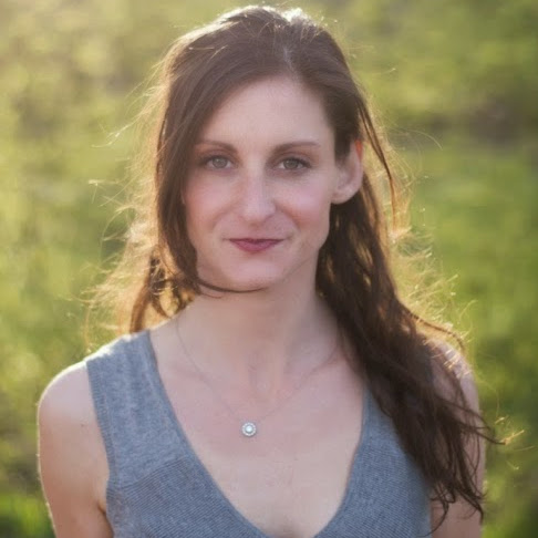 Julie Ferrara Photo 27