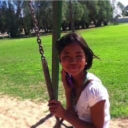 Julia Devine Photo 4