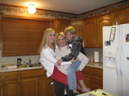 Laura Hunter Photo 30 Laura Hunter Photo 30