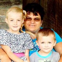 Sara Watkins Photo 33