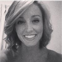 Elizabeth Keen Photo 36