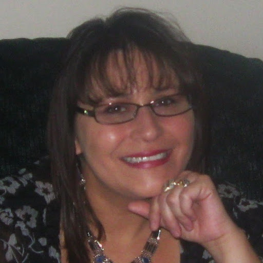 Linda Wolfe Photo 25