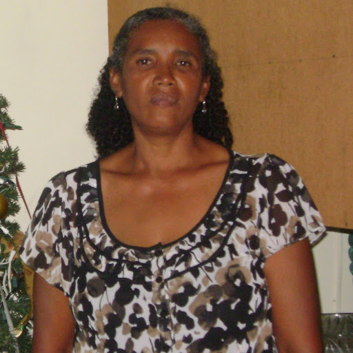 Annette Douglas Photo 10