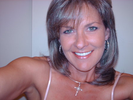 Lisa Hendrix Photo 34