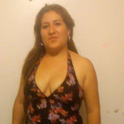 Anita Villanueva Photo 9