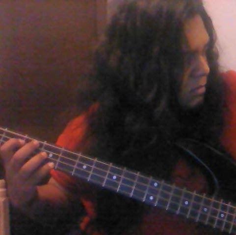 Alfred Moreno Photo 9