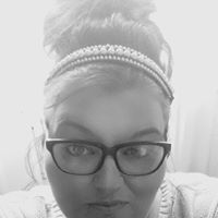 Sarah Skaggs Photo 24