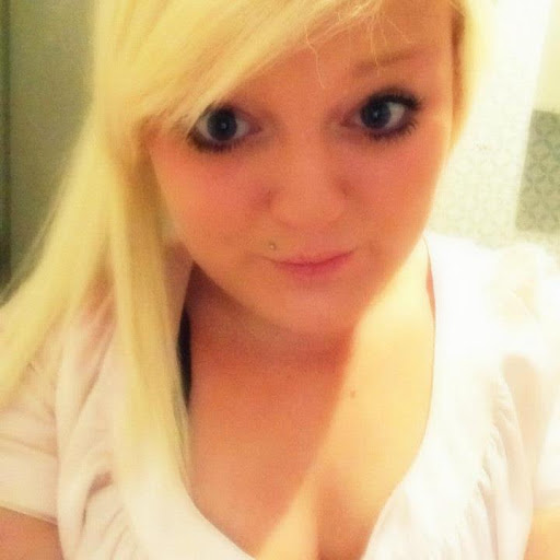 Kristal Roberts Photo 8