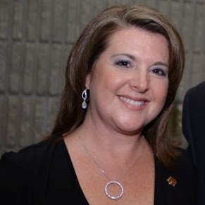 Carol Fleming Photo 33