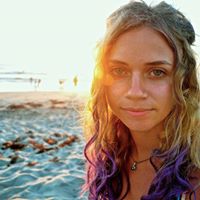 Laura Cummins Photo 9