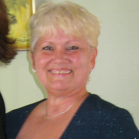 Elizabeth Aleman Photo 18