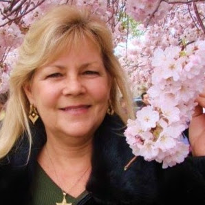 Susan Cohen Photo 56