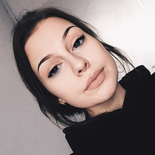 Julia Kowal Photo 4
