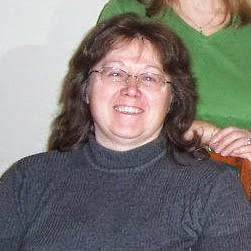 Suzanne Kirk Photo 16