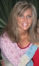 Shelly Lambert Photo 25