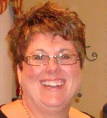 Laura Kelly Photo 45