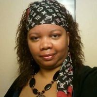 Stephanie Graves Photo 46