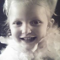 Angela Lapointe Photo 22