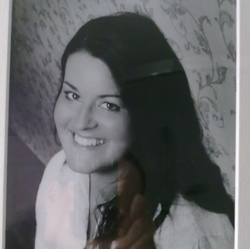 Bridget Edwards Photo 21