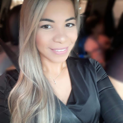 Sandra Farias Photo 33