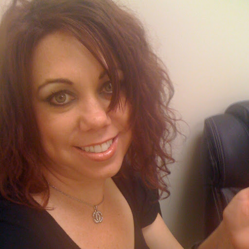 Janelle Morris Photo 14