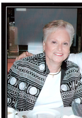 Sandra Kemp Photo 31