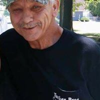 Roberta Tucker Photo 23