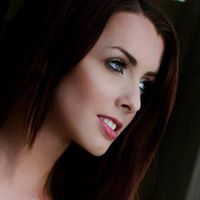 Alison Sims Photo 24
