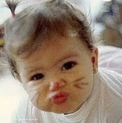 Julie Andrade Photo 15