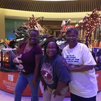 Tracy Robinson Photo 37
