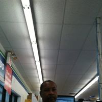 Julius Anderson Photo 21