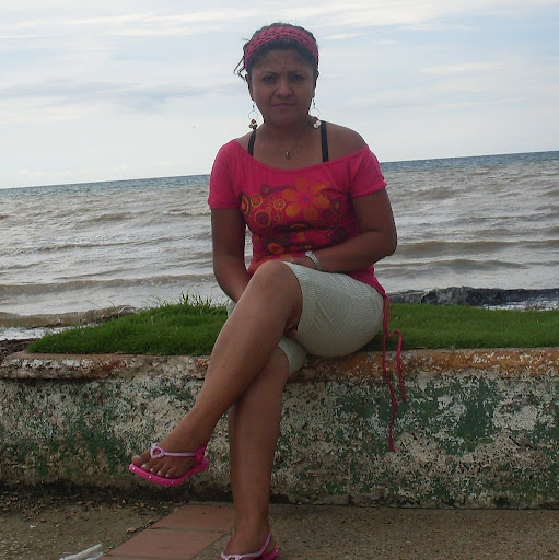 Mary Zapata Photo 23