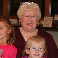 Phyllis Poole Photo 27