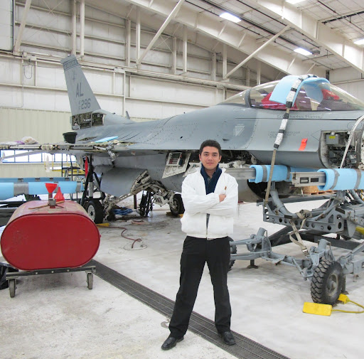 Alex English Photo 36