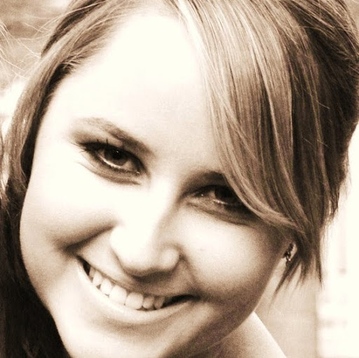 Jessica Tucker Photo 18