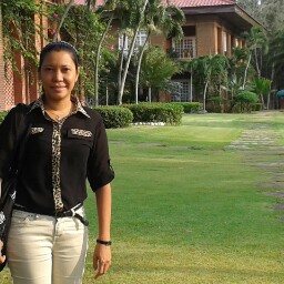 Julie Trinidad Photo 6