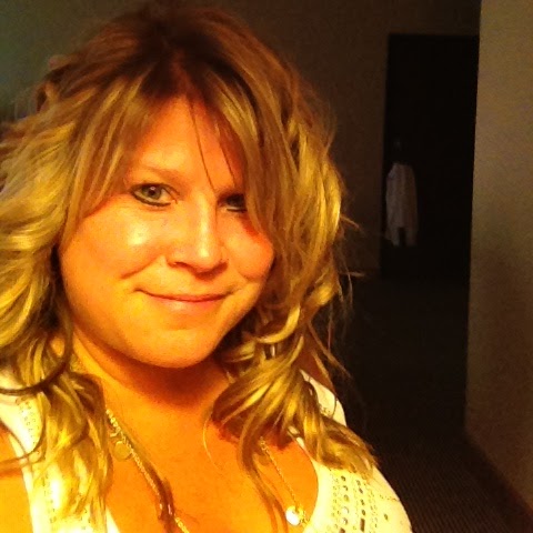Monica Peterson Photo 34