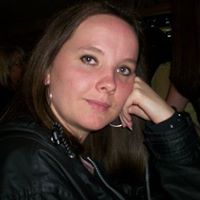 April Schwartz Photo 22