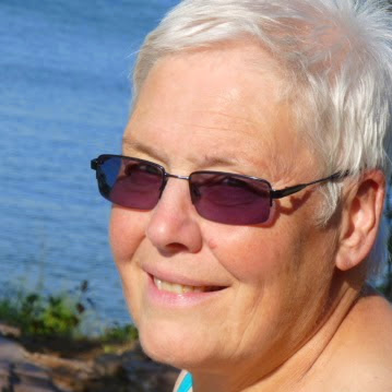 Valerie Heard Photo 5