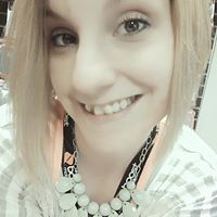 Veronica Strong Photo 19