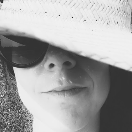 Elisabeth Schulz Photo 16