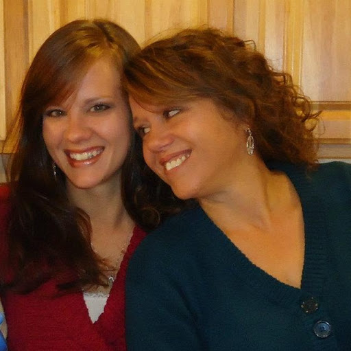 Laura Vickers Photo 38