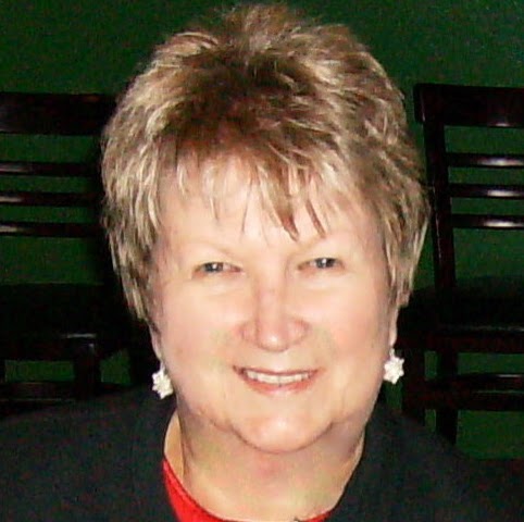 Faye Bennett Photo 37