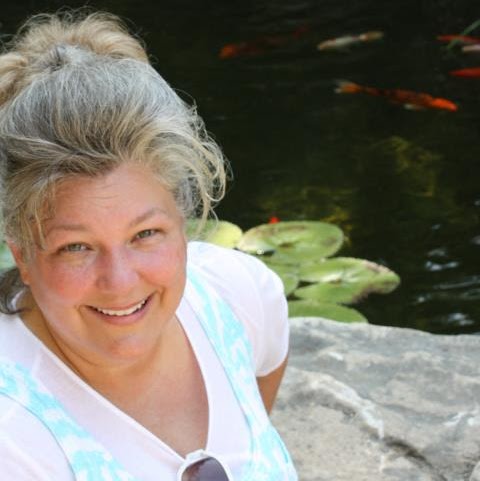 Lori Maxwell Photo 37