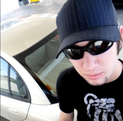 Raymond Harvey Photo 12