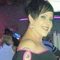 Christina Simmons Photo 14