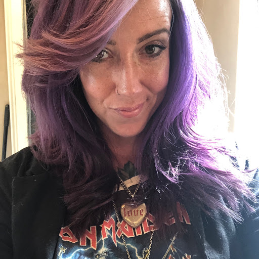 April Anderson Photo 18